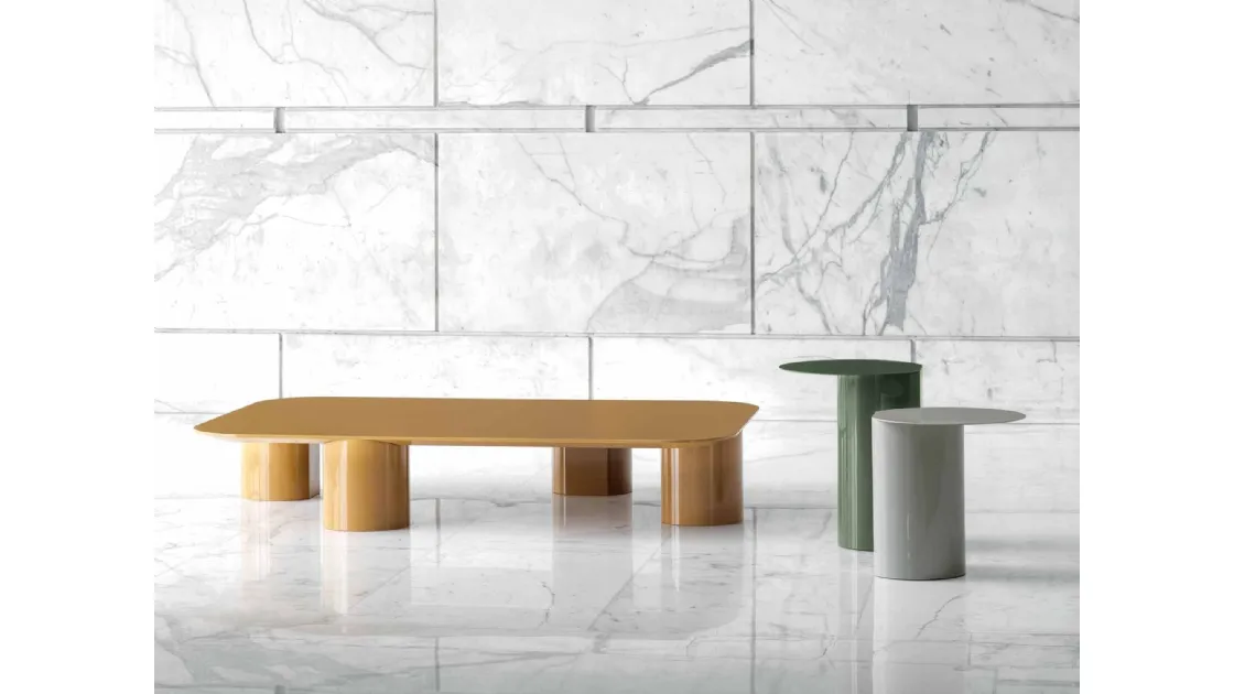 Elly coffee table in glossy lacquered finish by Frigerio