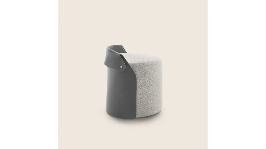 Ozzy pouf in padded fabric and leather by Flexform.