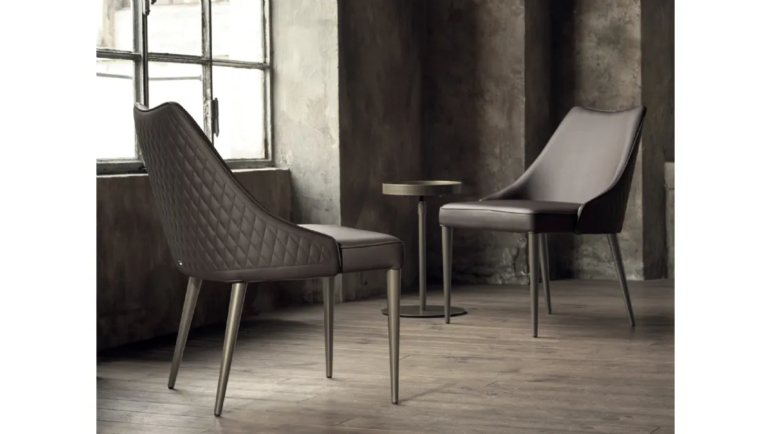 Clara leather armchair by Bontempi.