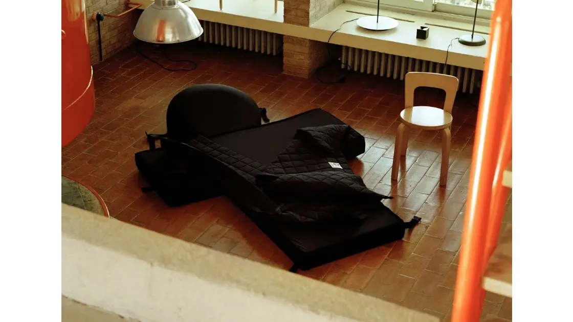 Ipno convertible armchair by Campeggi