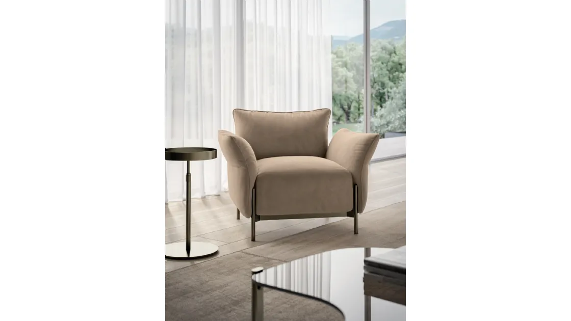Victor armchair by Bontempi