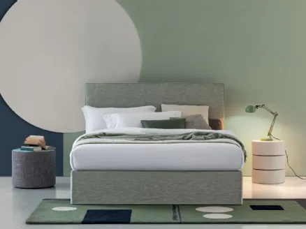 The Banner Maxi bed with Oggioni storage box.