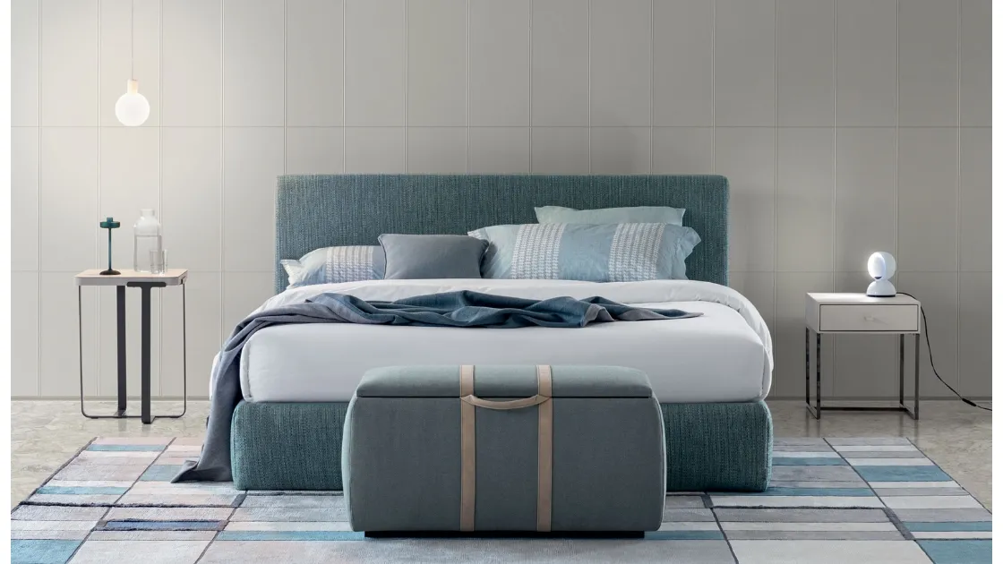 Upholstered fabric bed with Eclipse headboard by Oggioni.