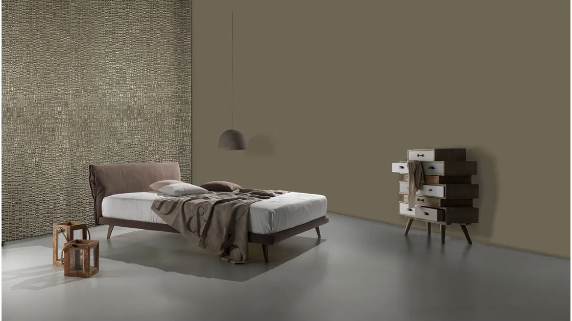 Tobacco-colored fabric bed New Bacco Ring 8 by Excò