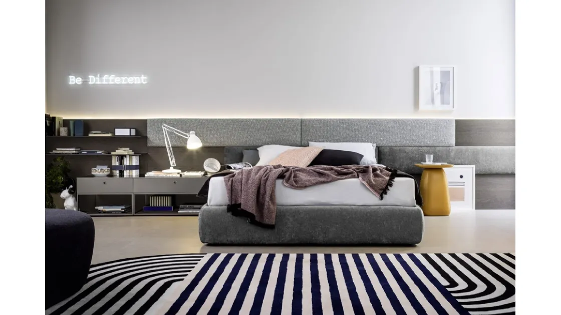 Square lacquered bedside table with metal details by Novamobili.