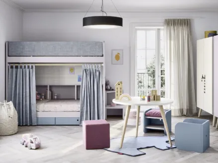 Bedroom with Ergo bunk beds by Nidi.