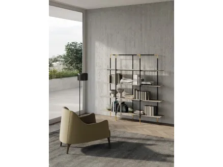 Freestanding Kevin bookcase with black sablé metal structure and satin gold metal details, and shelves made of porcelain stoneware with marble effect by Frigerio.