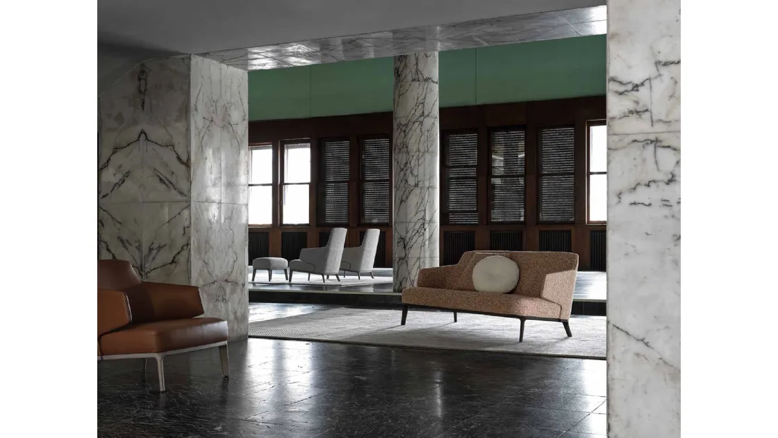 Linear fabric sofa Amanda by Frigerio