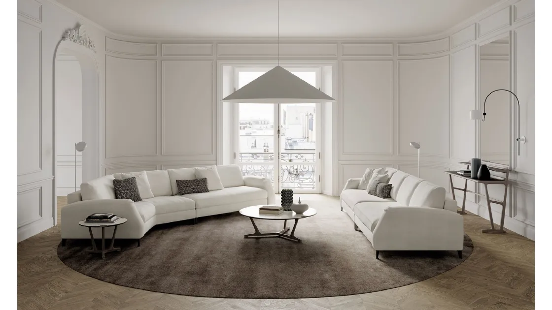 Linear Davis Class sofa in Frigerio fabric.