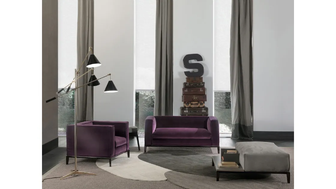 Purple velvet Taylor Junior sofa by Frigerio.