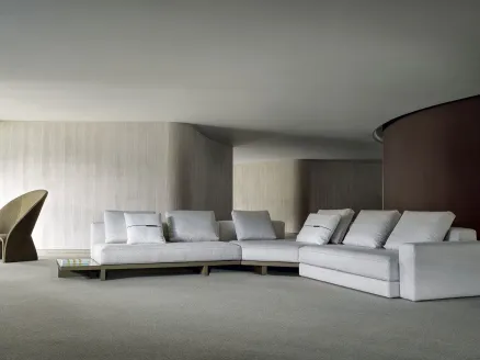 View corner sofa in padded fabric by Frigerio.