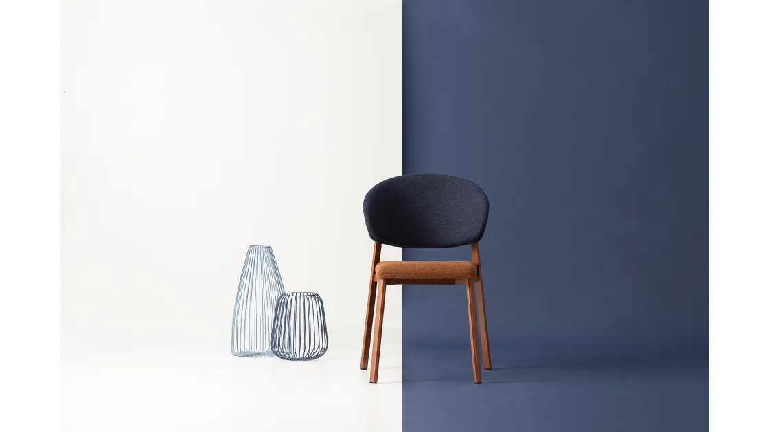 Beba Curvy Chair by Pointhouse