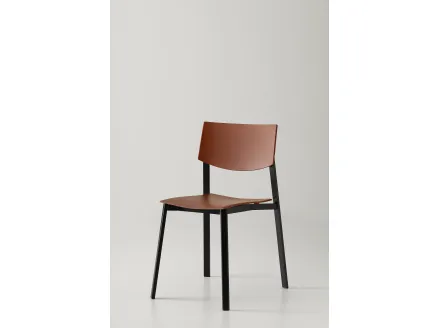 Beba chair in polypropylene by Pointhouse.