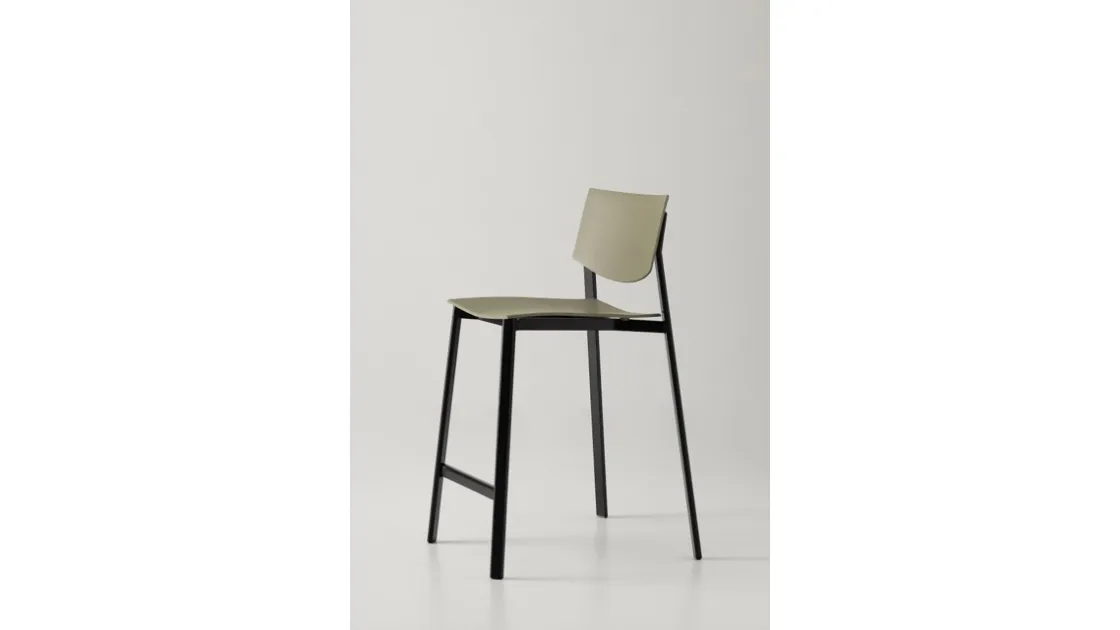Beba stool by Pointhouse