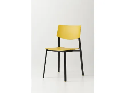 Stackable chair Beba Young by Pointhouse.