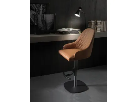 Stool with seat covered in leather with quilted interior and metal base Brando by Ozzio