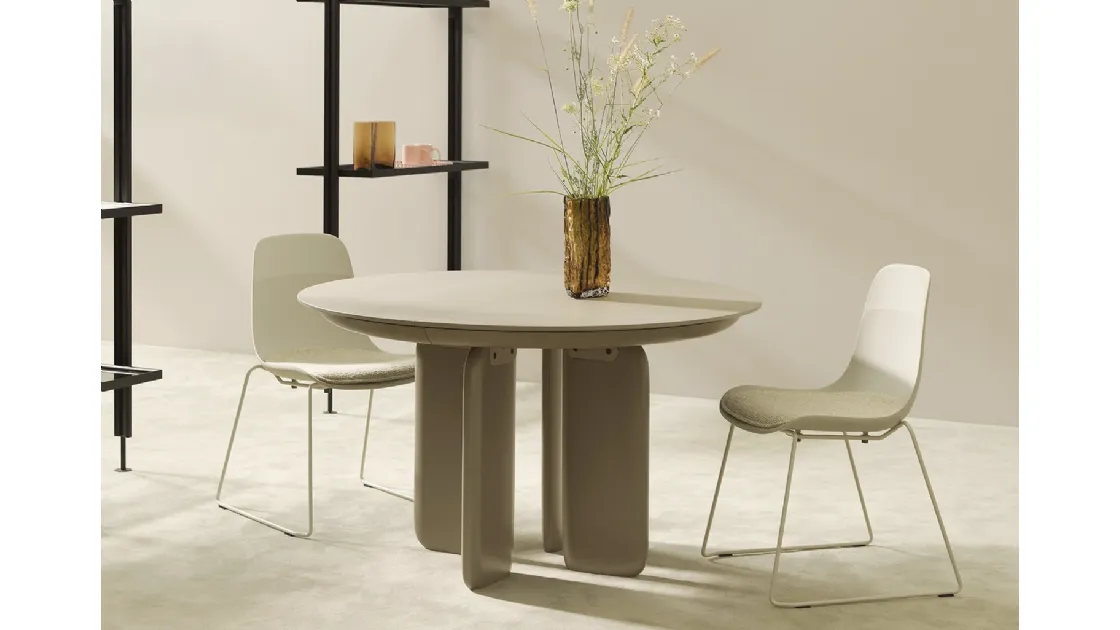 Elephantino chair by Kristalia