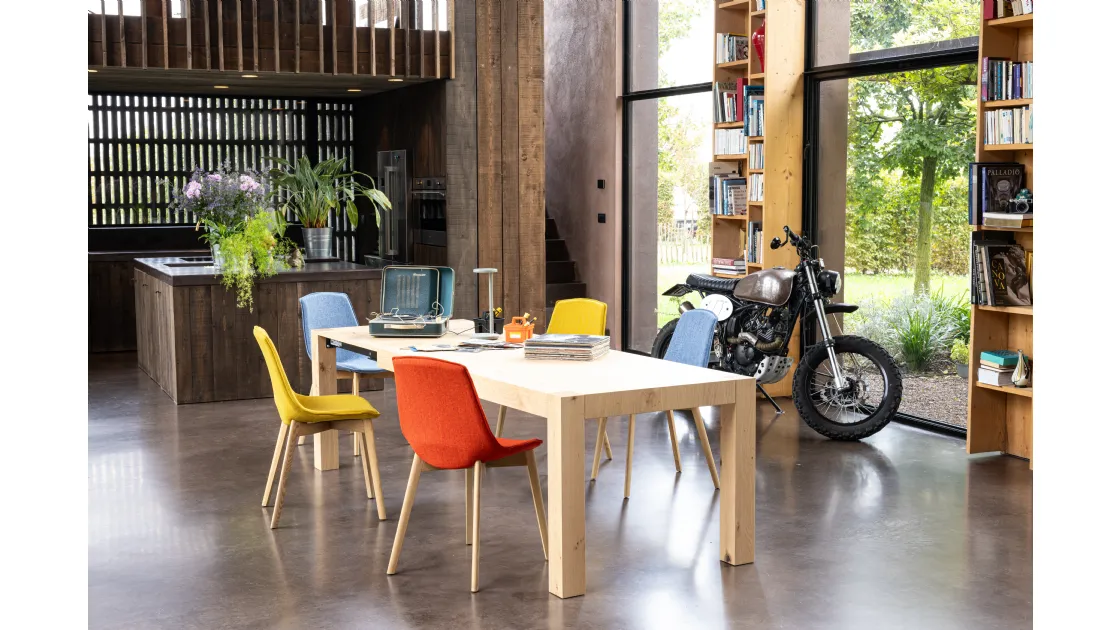 Eva 5 Soft chair by Pointhouse