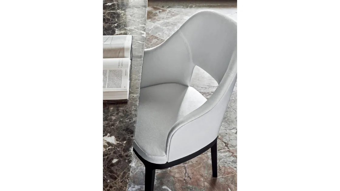Judit chair in upholstered fabric by Flexform.