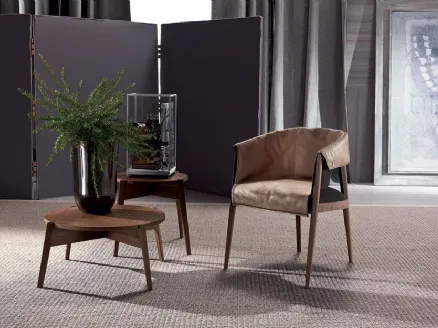 Liza chair with leather upholstery and solid wood structure by Frigerio.