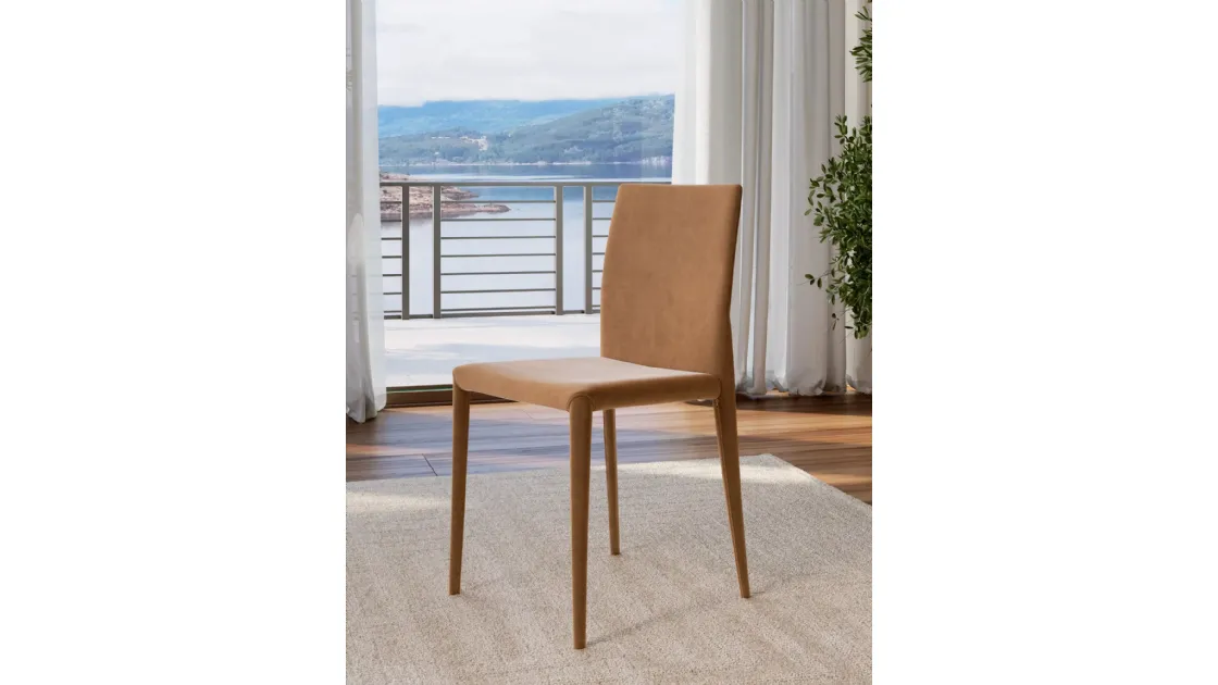 Margharet chair in leather by Bontempi.