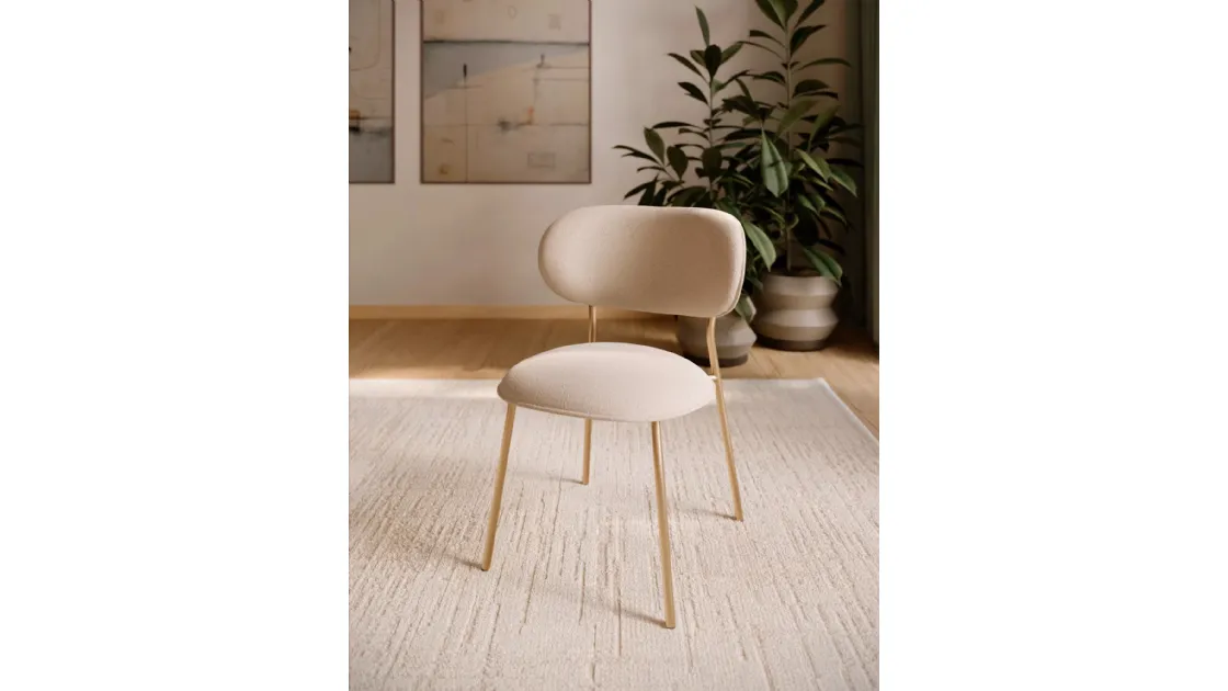 Sienna padded chair in fabric by Bontempi.