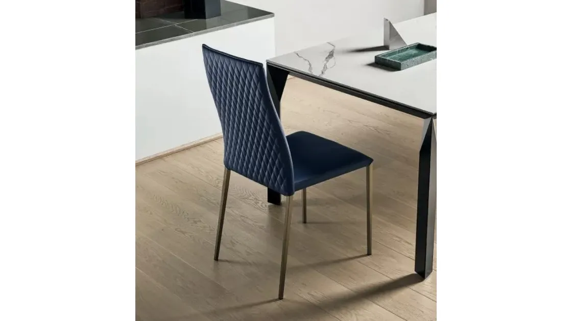 Tai leather chair by Bontempi
