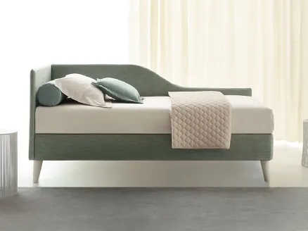 Single daybed Golf 131 in Oggioni fabric.