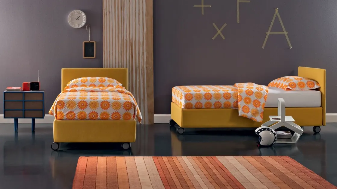 Single bed in fabric with Golf 203 headboard by Oggioni.