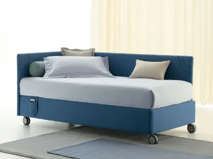 Single daybed Golf 219 Jeans Mode in fabric with Oggioni storage box.