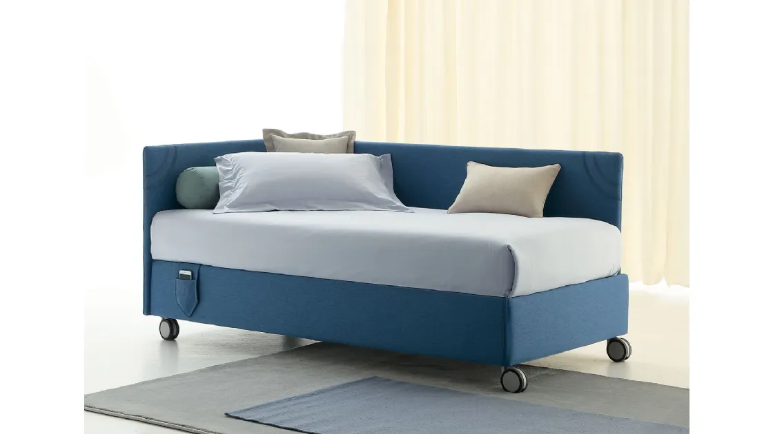 Single daybed Golf 219 Jeans Mode in fabric with Oggioni storage box.
