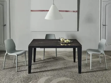 Extendable table Cruz XXL with SuperMarble top and lacquered steel base by Bontempi.