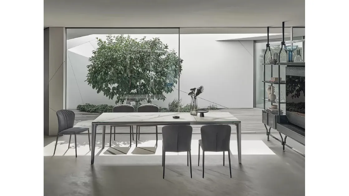 Extendable Duke table in SuperMarmo by Bontempi
