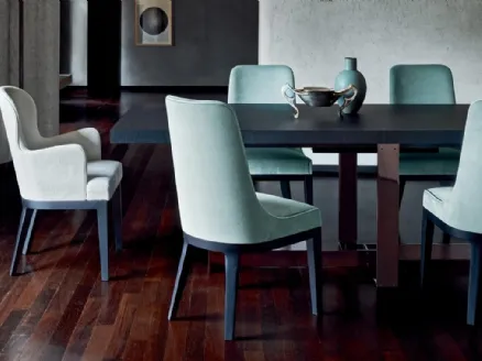 Extensible wooden and metal table Jacques by Flexform.