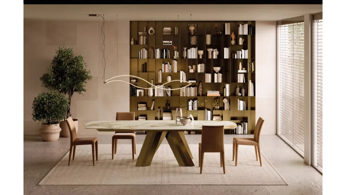 Extendable table in SuperMarmo Menhir by Bontempi.