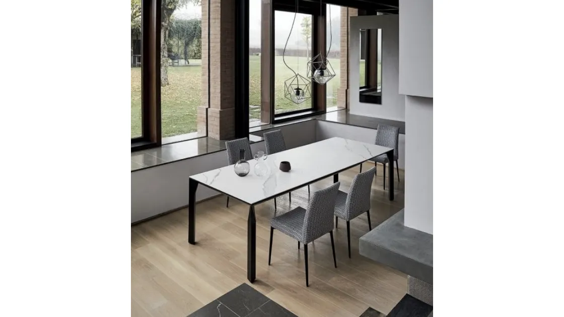 Mirage table in SuperMarble by Bontempi.