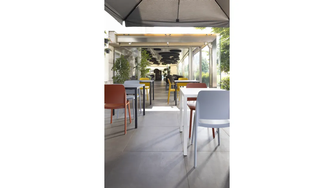Pointhouse metal Plana table