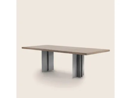 Spello table with wooden top and metal base painted by Flexform.