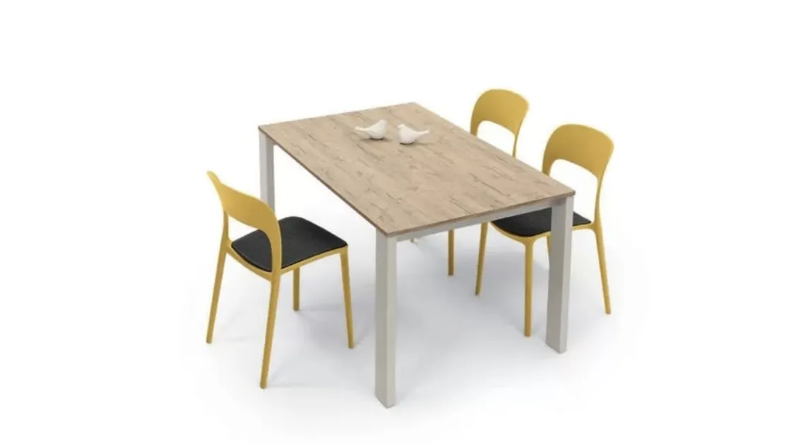 Tom extendable table by Bontempi.