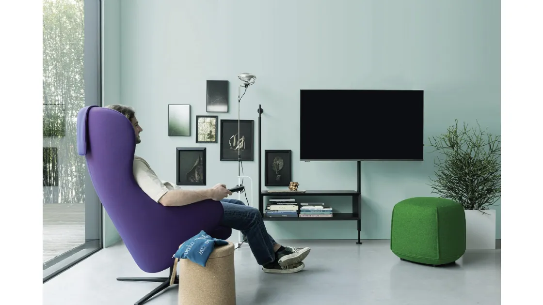 Avenue Up TV stand in wood and metal by Kristalia.