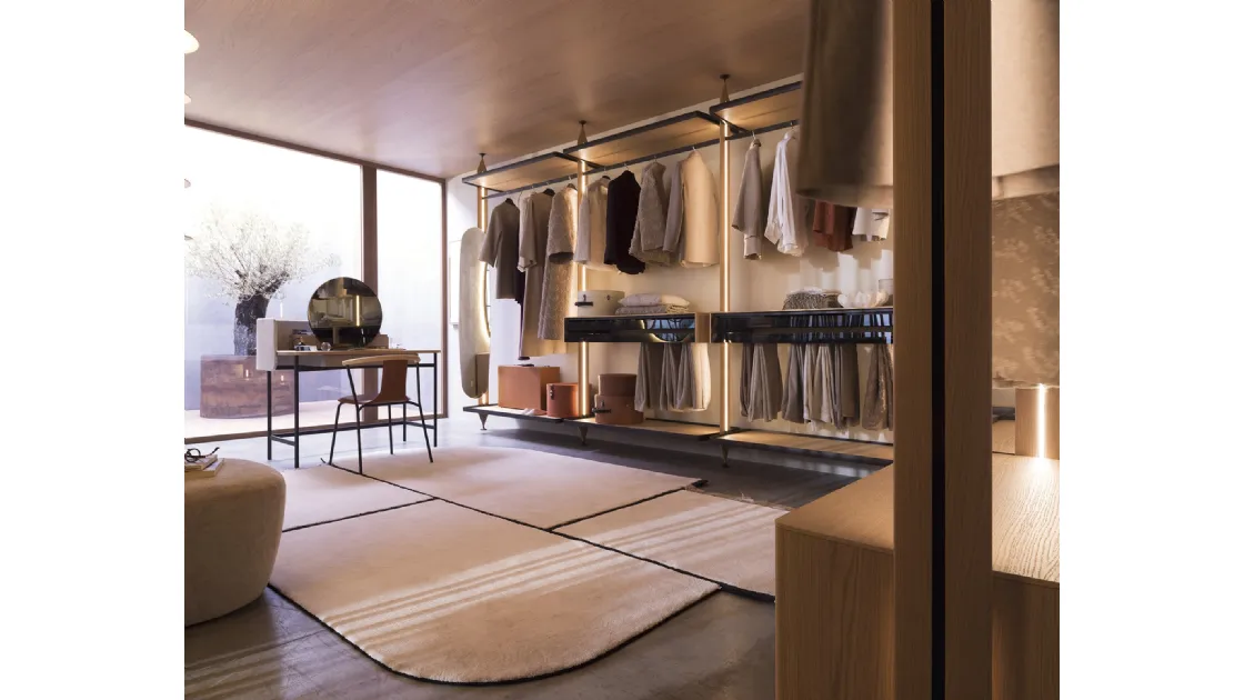Dedalo Walk-in Closet by Novamobili