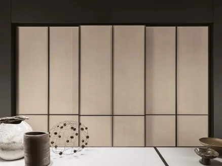 Geoluxe sliding door wardrobe by Erba.