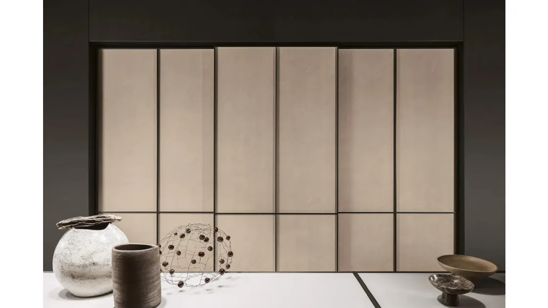 Geoluxe sliding door wardrobe by Erba.