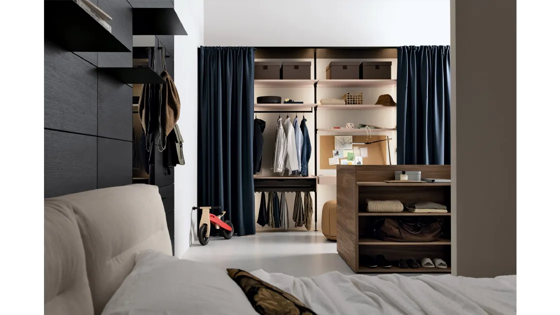 Kristalia's Novel walk-in wardrobe + Telon.