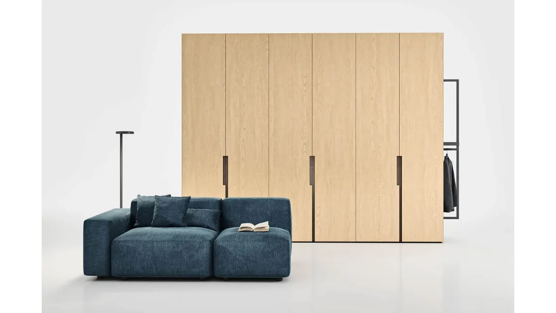Unika wardrobe in Novamobili wood.