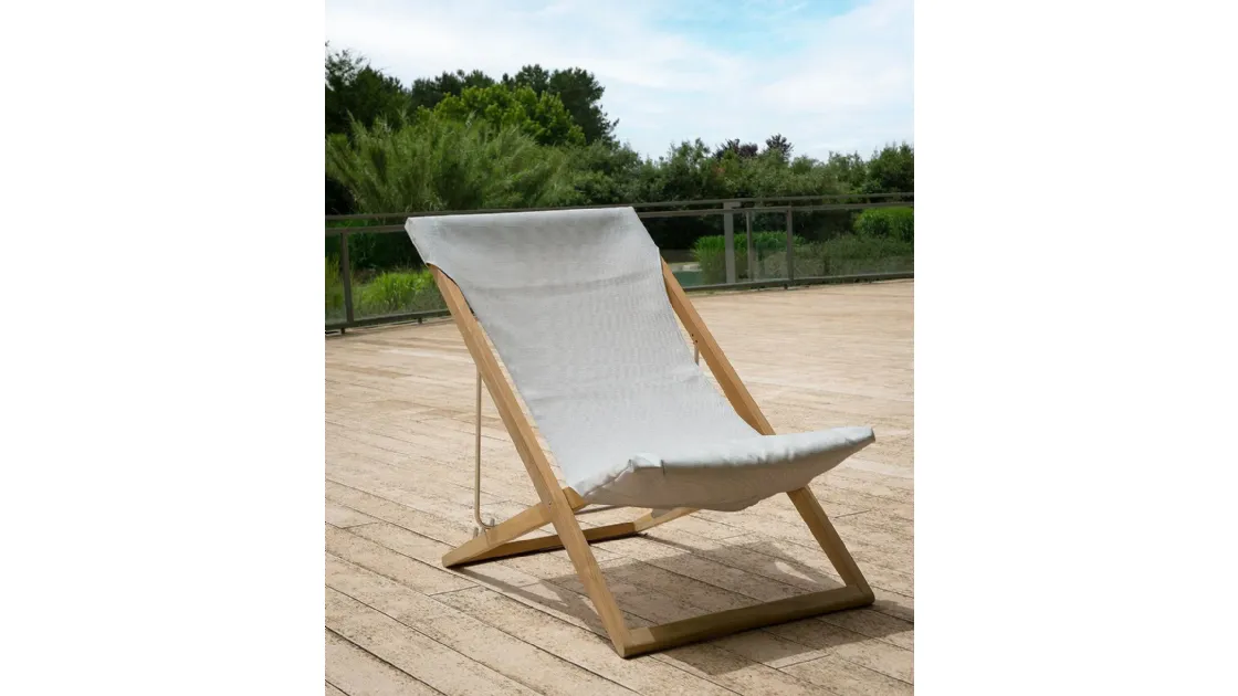 Cosette fabric and teak deck chair by Unopiu