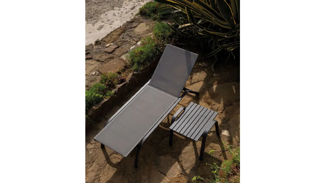 Panarea aluminum and fabric sun lounger by Unopiu
