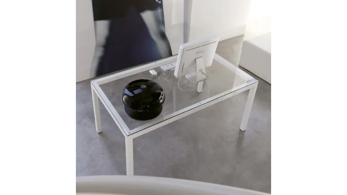 Operational desk DL50 London4 by Ponti Terenghi.